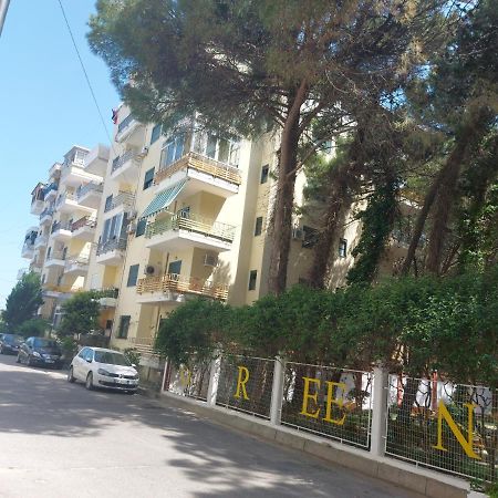 Nm - Classic Apartment Durrës Esterno foto
