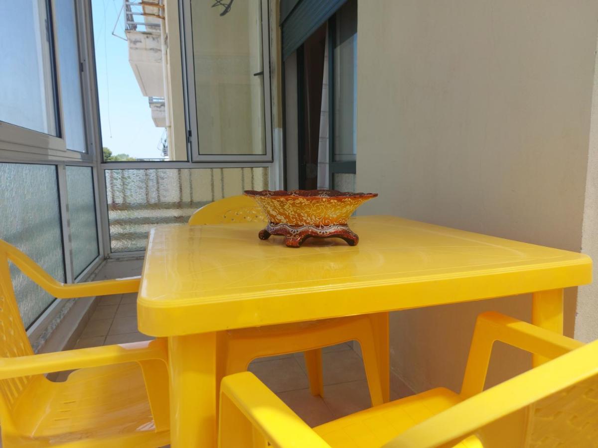 Nm - Classic Apartment Durrës Esterno foto